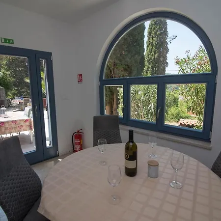 Rialto 公寓 Veli Lošinj